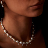 "Baroque" White Gold Necklace with Natural Pearl