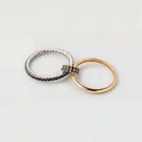 Inel "Linkz" Snow Black din Argint Placat cu Aur Galben/Alb de 18k și Spinel Negru Natural